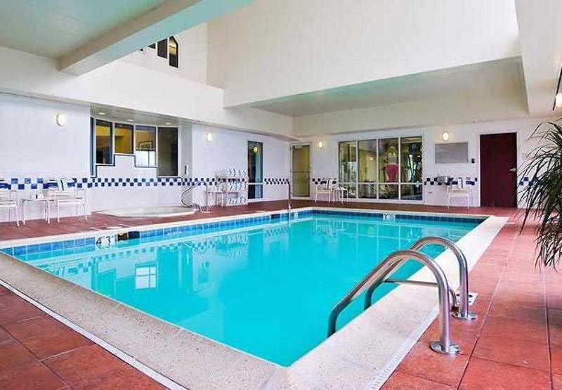 Fairfield Inn & Suites Chicago Midway Airport حديقة كوليدج المرافق الصورة