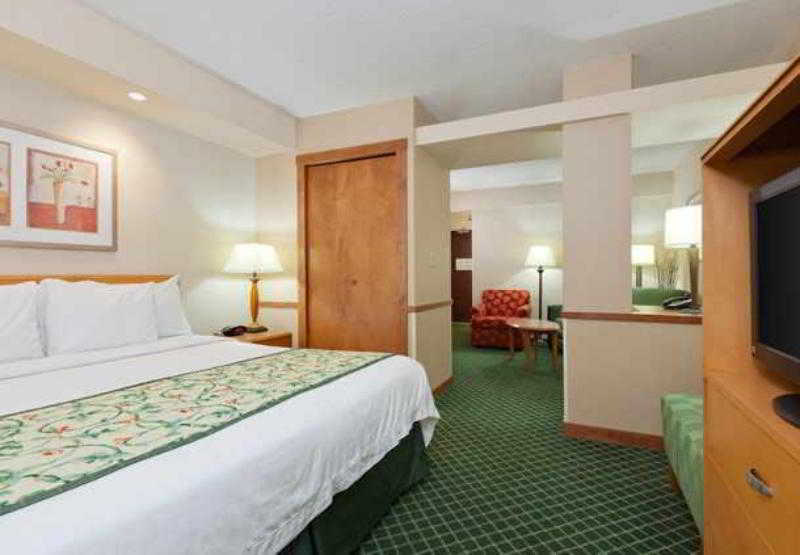 Fairfield Inn & Suites Chicago Midway Airport حديقة كوليدج الغرفة الصورة